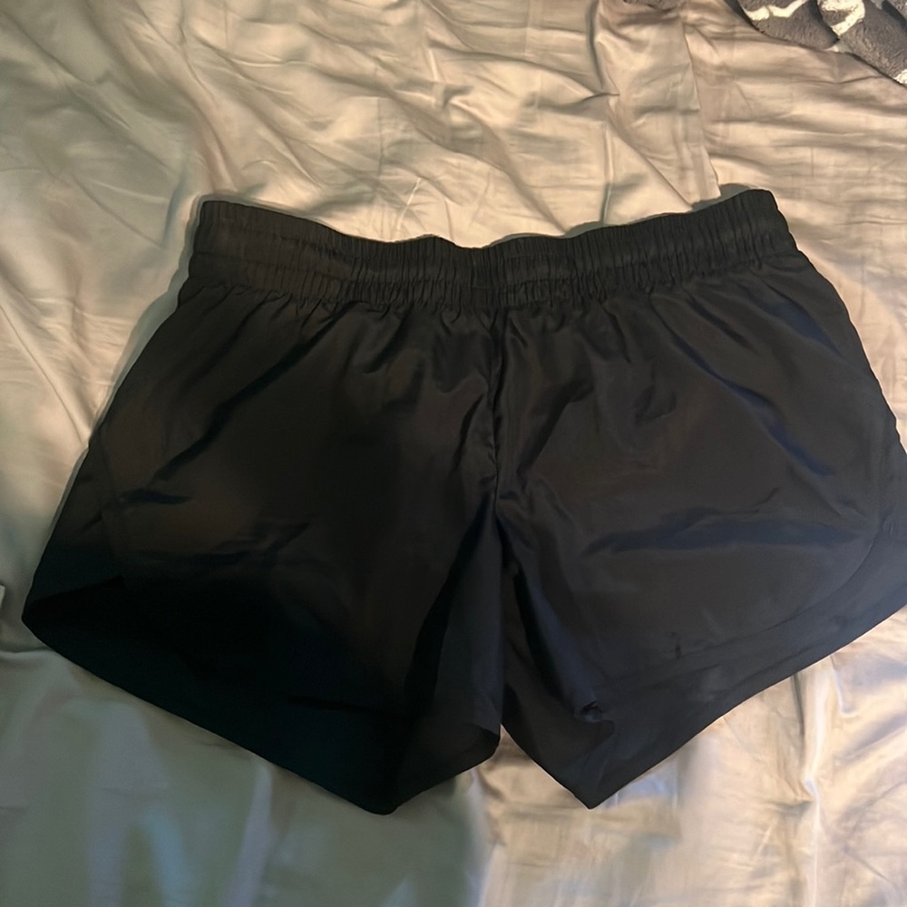 Black 8/10 shorts